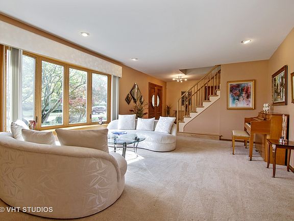 5th image of 3405 River Falls Dr