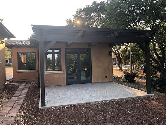 2nd image of 207 Prospect Ave