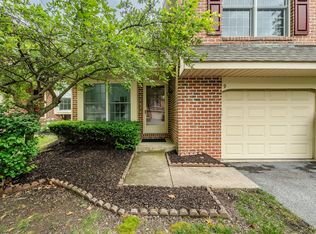 9 Oak Leaf Ln, Downingtown, PA 19335
