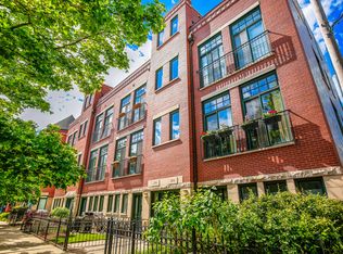 2036 W Warner Ave UNIT 102, Chicago, IL 60618