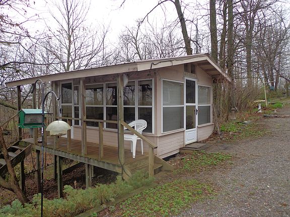3rd image of 20336 Edgehill Cir