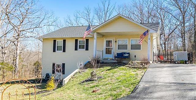 1st image of 9432 Lexington Dr