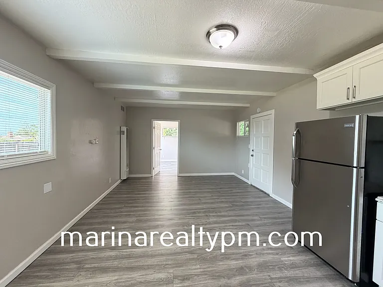 410 Washington St #E — Photo 2