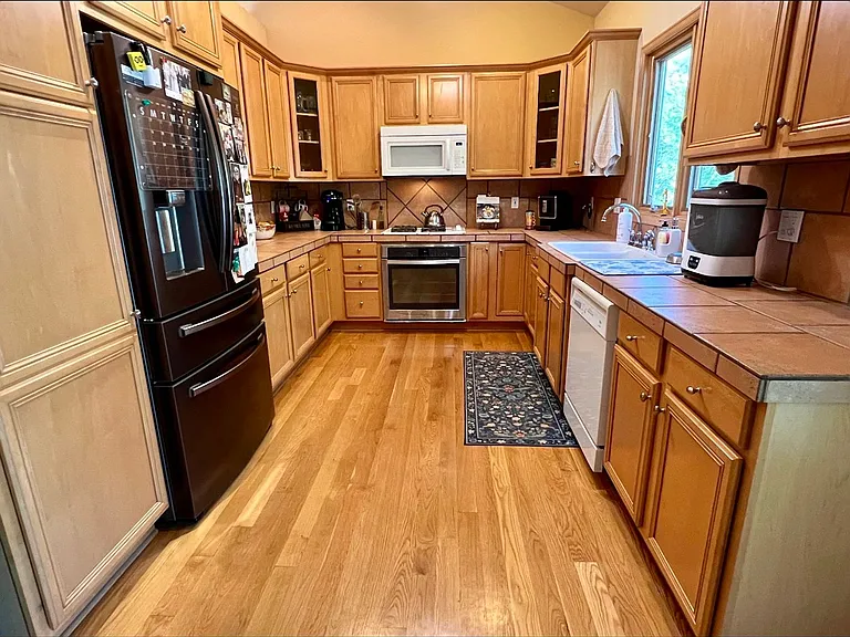 5520 Wilson Rd — Photo 14