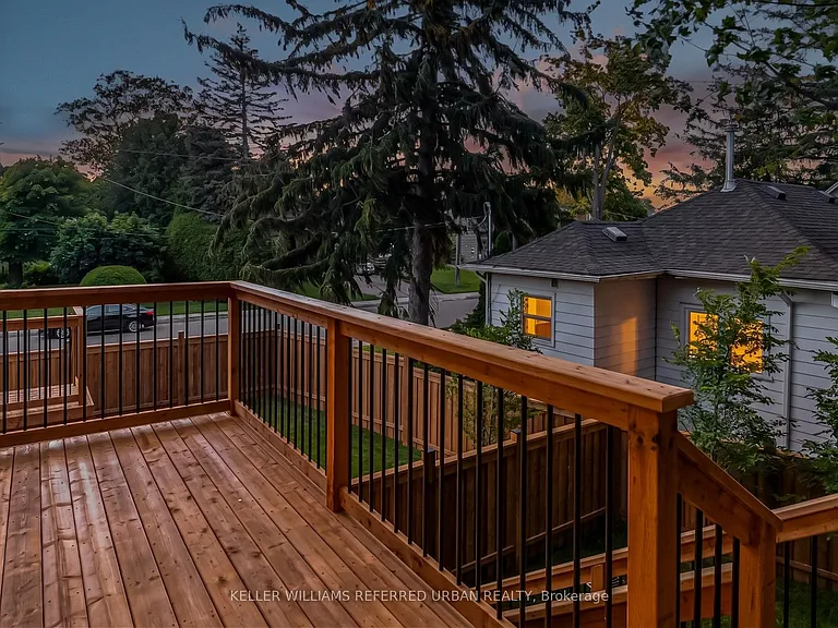 37 Wesley Ave — Photo 49