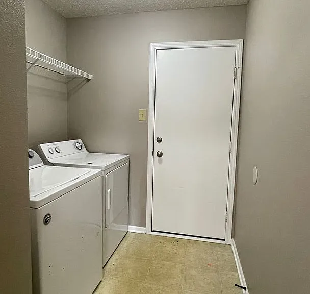2738 Priest Dr — Photo 8