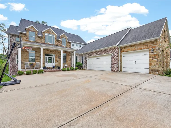 1505 & 1507 Fontaine Ct, Centerton, AR 72719