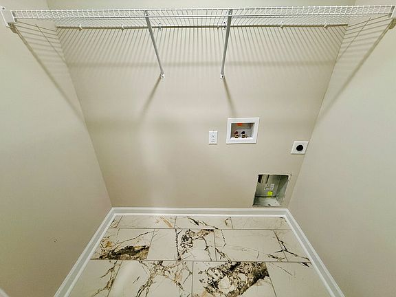 5th image of 8107 King Rd