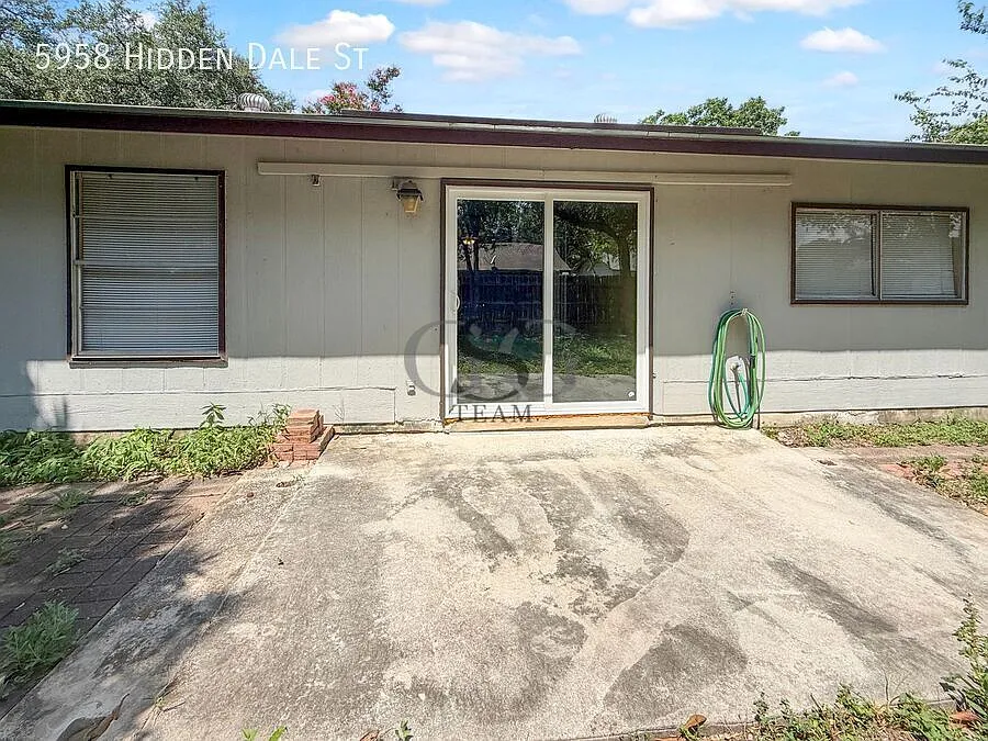 Welcome to 5958 Hidden Dale! — Photo 3