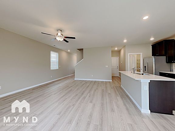 4th image of 15516 NE 72nd Way