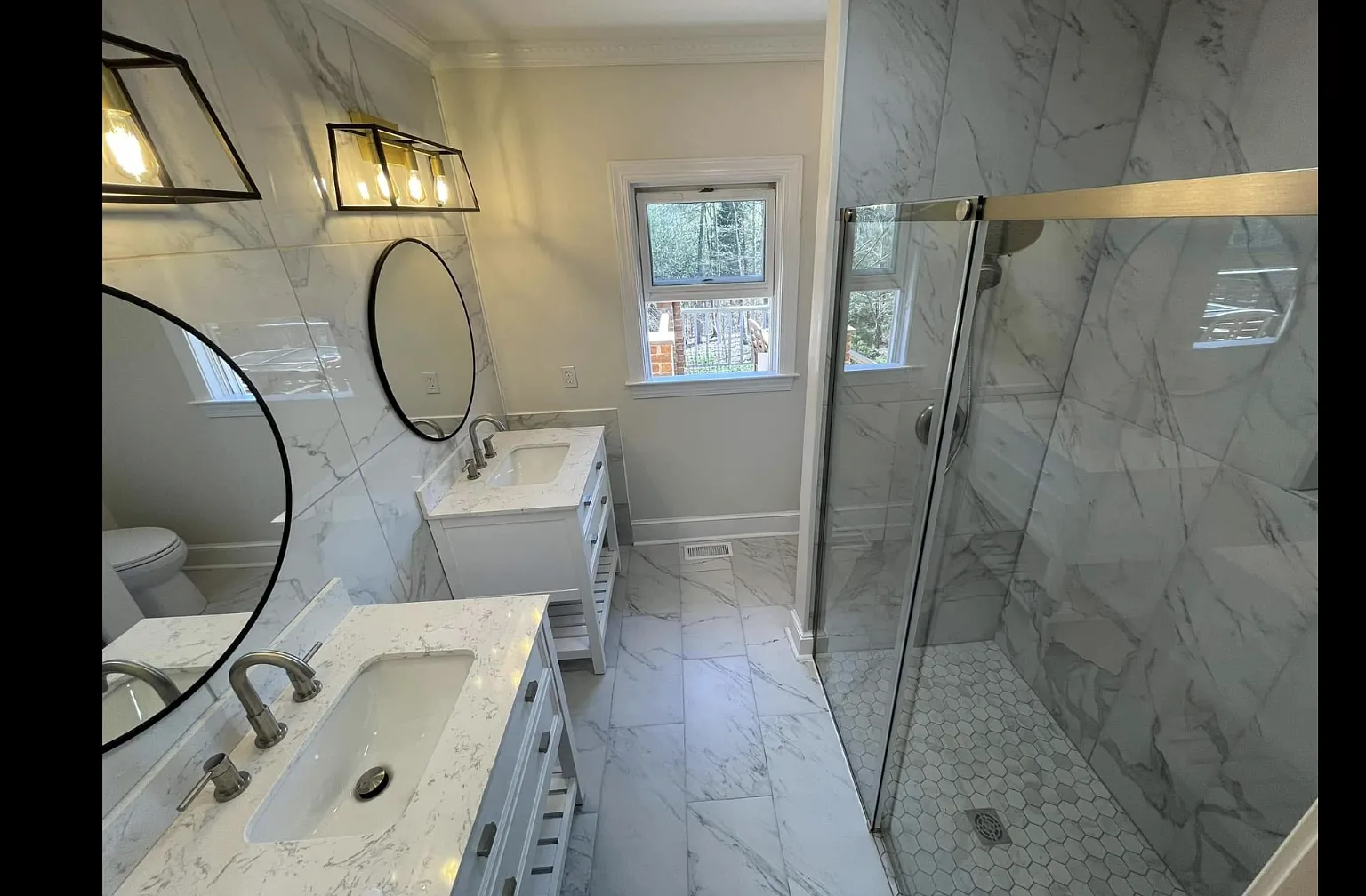 5 bed, 4.5 bath, 4250 sqft, $4,700 — Photo 3