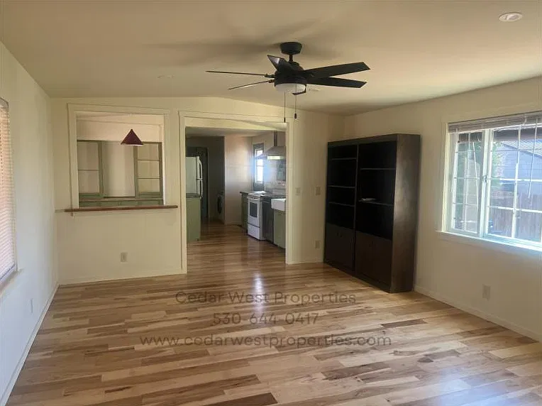 3905 Carson Rd — Photo 4