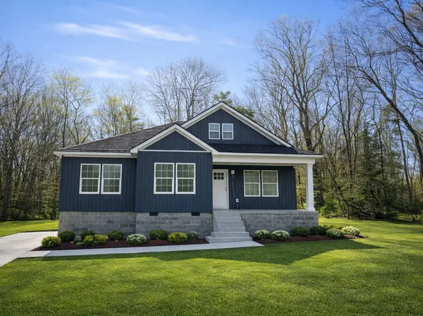 222 Todd St, Charlotte, TN 37036