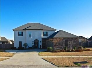 18655 Seagull Ln, Prairieville, LA 70769