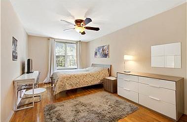 4th image of 408 W 34th St APT 6G