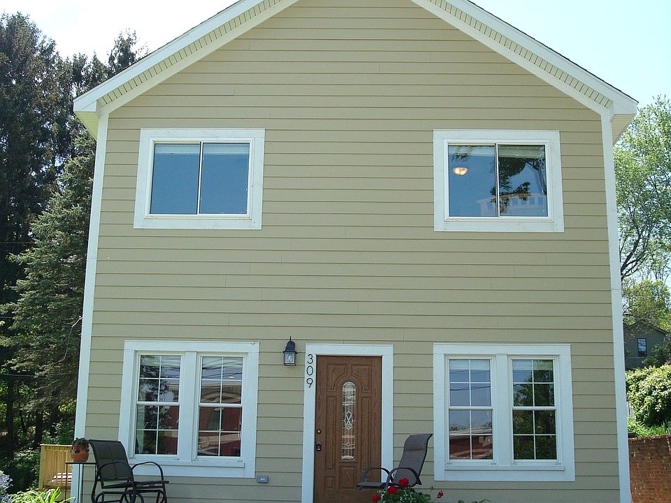 1st image of 309 W Washington St