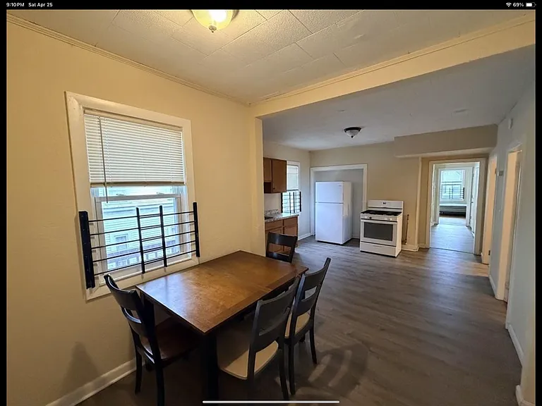 12 King St #2 — Photo 6