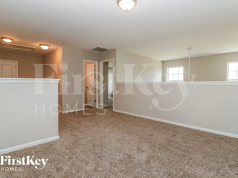 223 Silk Oak Dr — Photo 7