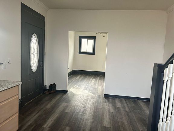4th image of 1825 7th Ave #B