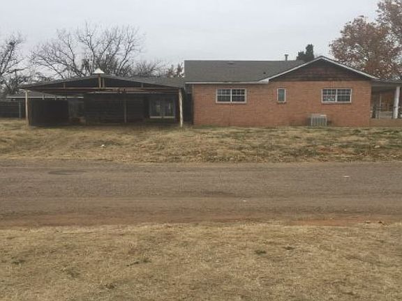 4th image of 601 Avenue I NW