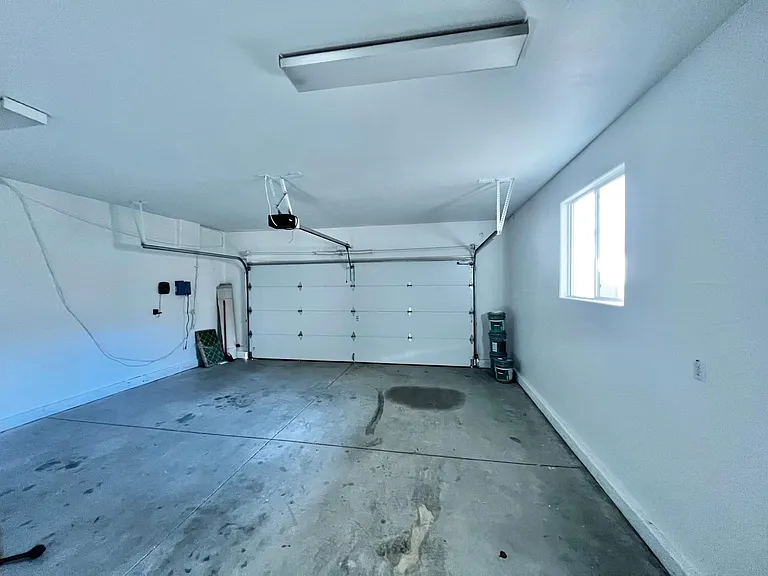40921 Hovley Ct — Photo 32