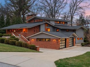 215 Park Rd, Saint Louis, MO 63119