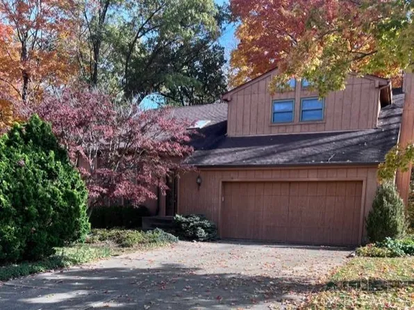 1686 Gray Fox Trl, Milford, OH 45150