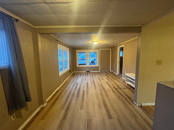 4th image of 9 2nd St #1