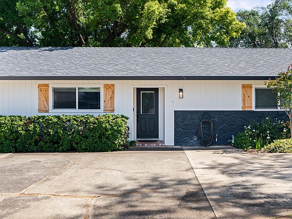 5th image of 3689 Suzanne Way