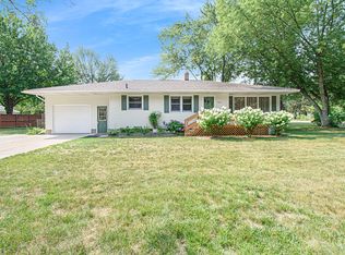 700 E River St, Spring Lake, MI 49456