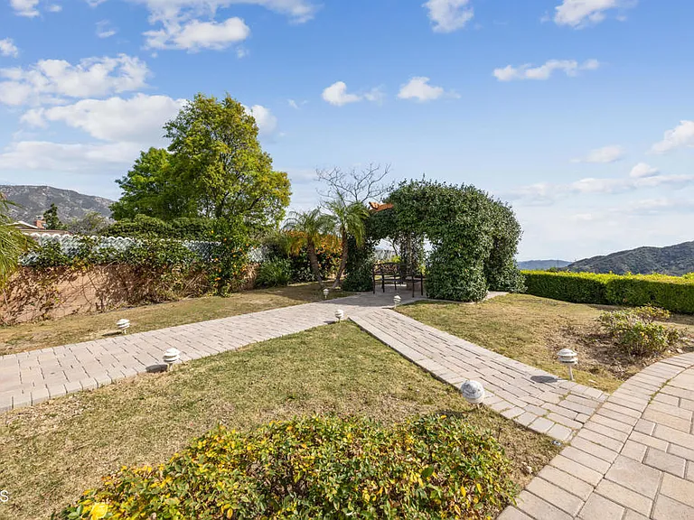 9350 Crystal View Dr — Photo 29