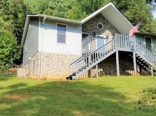 210 Summer Cir, Boones Mill, VA 24065