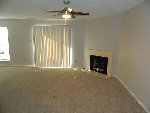 4th image of 2120 El Paseo St APT 1703