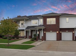 5878 Acorn Ln, Sterling Heights, MI 48314