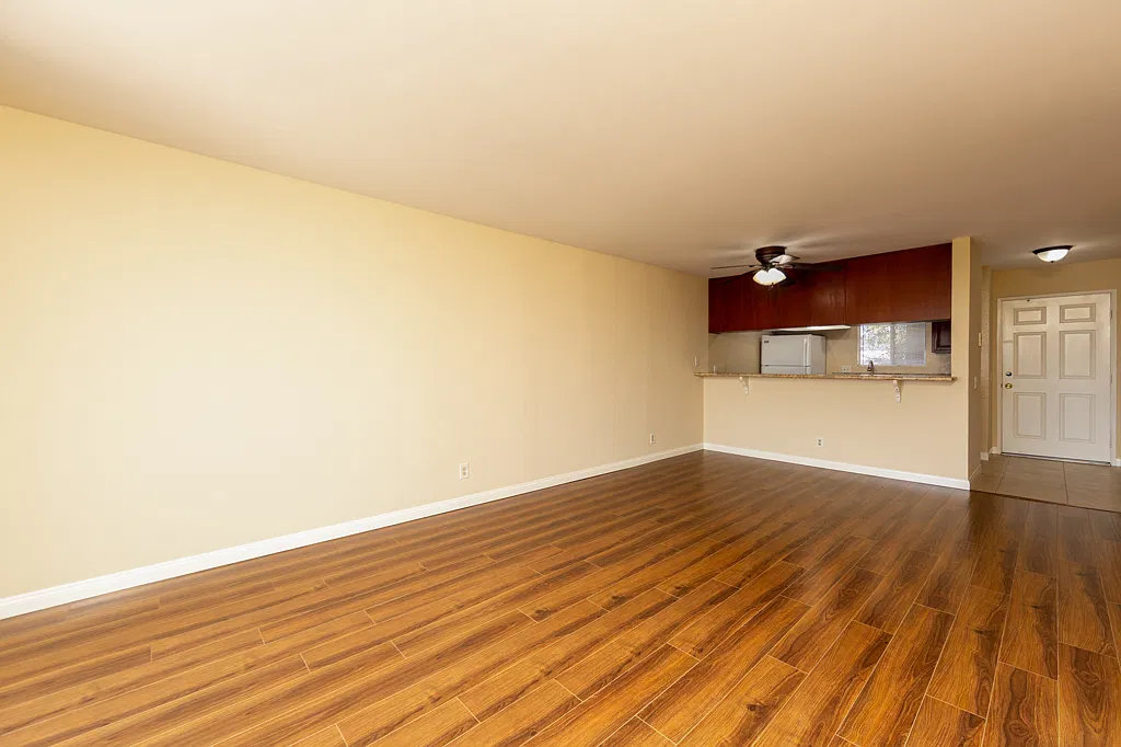 2 bed, 775 sqft, $2,295 — Photo 2