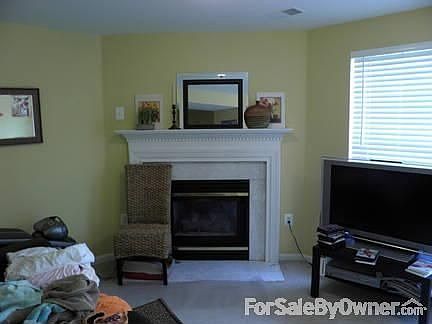 4th image of 13130 Englishwood Ln