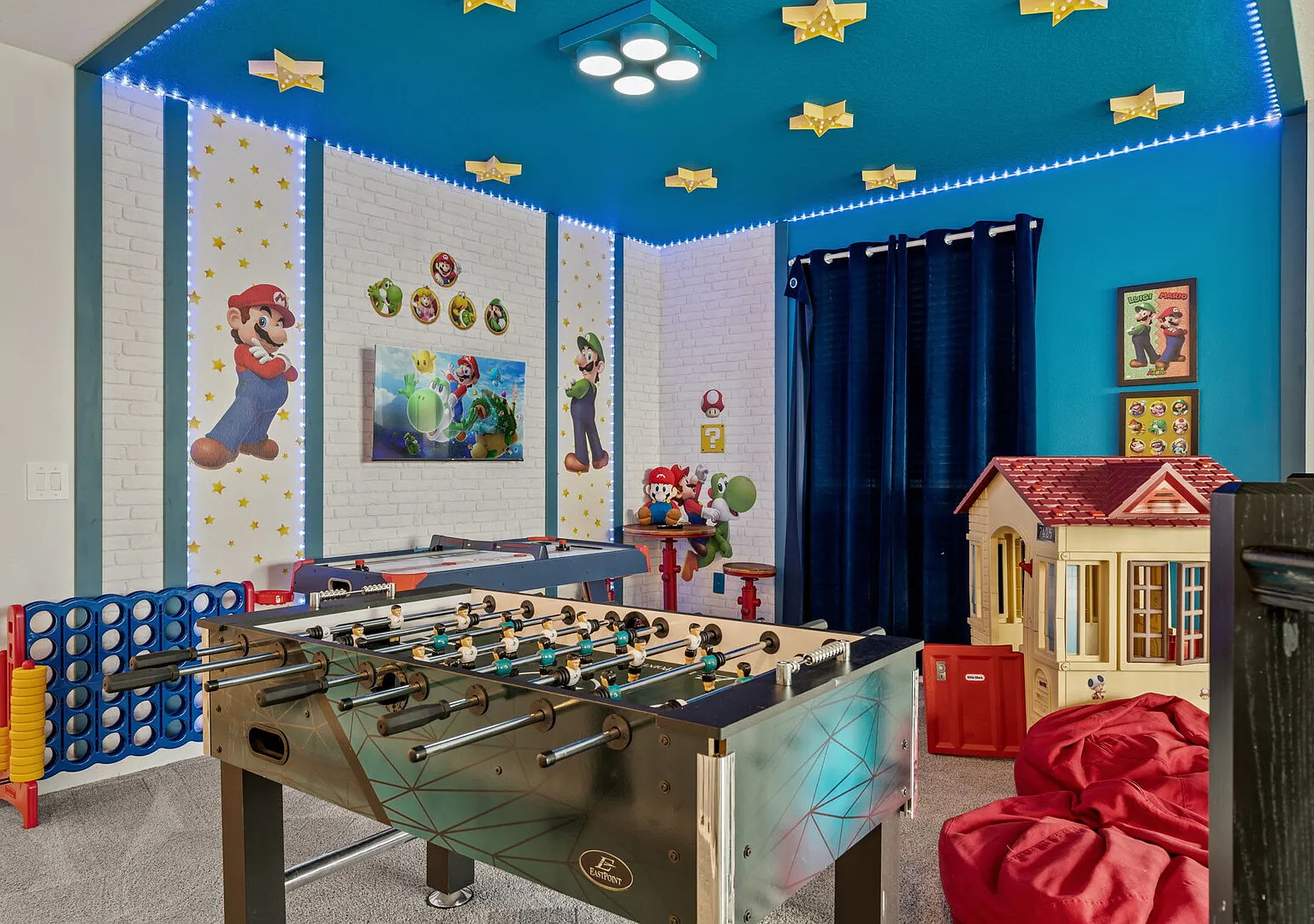 Luxury 5Bed Home with Pool and Game Room — Photo 3