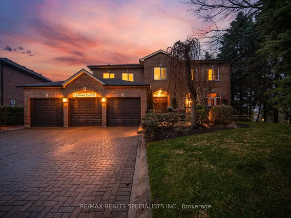 5 Rossmull Cres, Vaughan, ON L4L 7C8