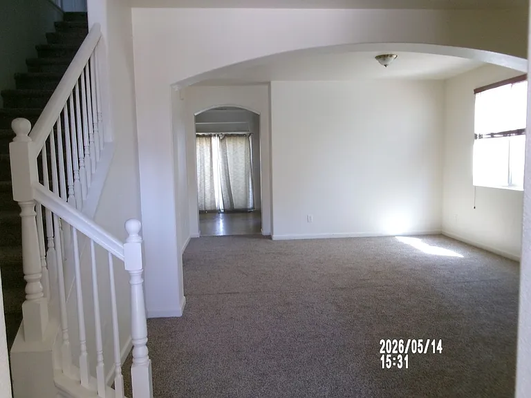 8728 High Ridge Dr — Photo 2