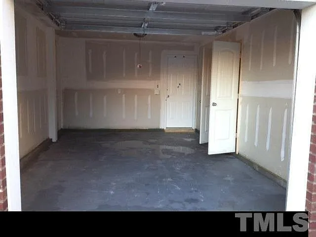 442 Hofman Ct — Photo 18