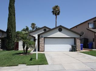 12039 Almond Dr, Fontana, CA 92337
