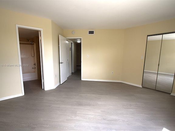 5th image of 10233 NW 9th Street Cir #213