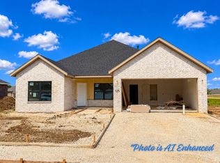 125 N Panther Ave, Farmington, AR 72730