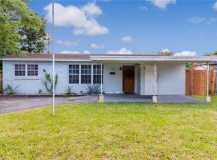 6450 Roosevelt St, Hollywood, FL 33024