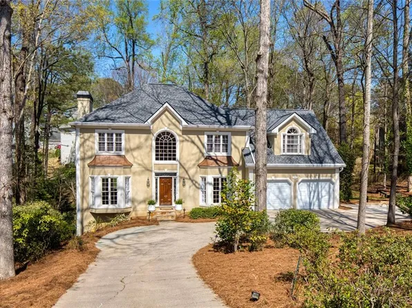 290 Coles Hill Ct, Johns Creek, GA 30022