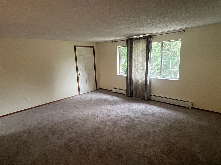 455 Longs Peak Ave #4 — Photo 9