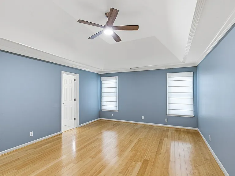 913 Magnolia Ct W — Photo 23
