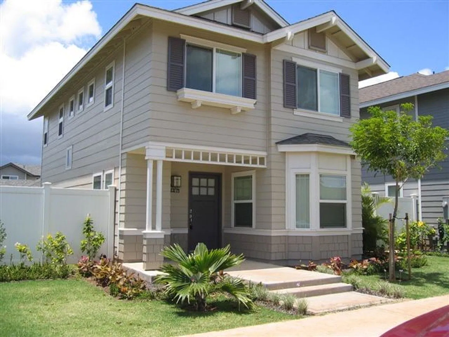 Wonderful 3 BD / 2.5 BA Home In Ewa Beach — Photo 1