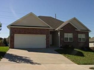 3908 Keystone Ct, Columbia, MO 65203