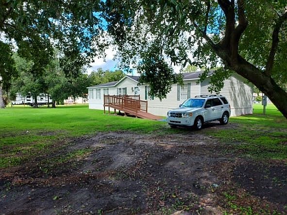 FRONT OF HOME - RAMP ACCESS